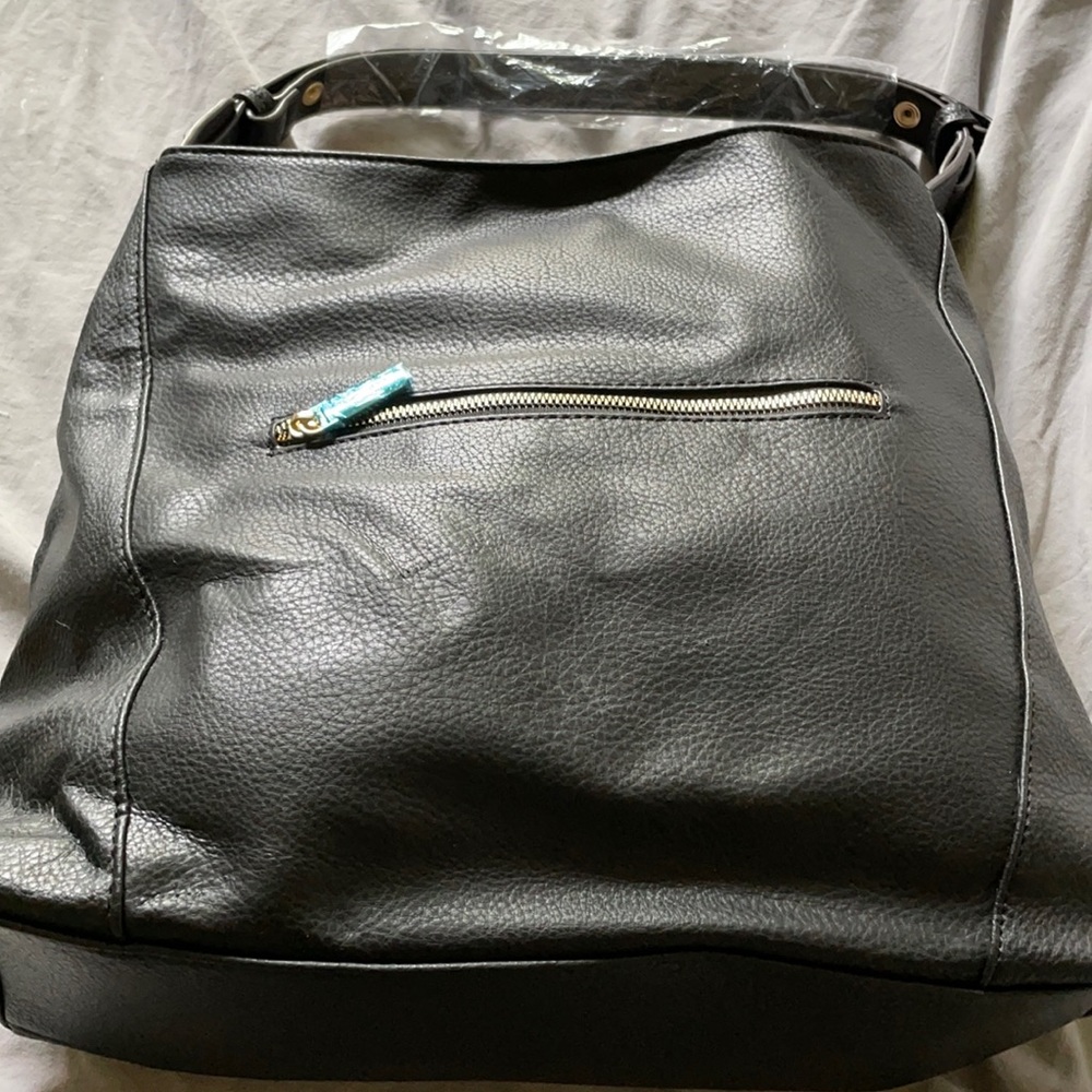 NWT Darcy Marks black shoulder Purse